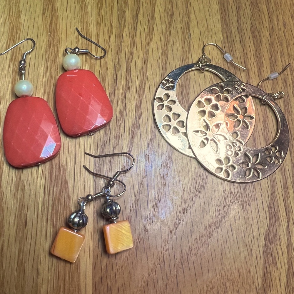 Lot Of Earrings